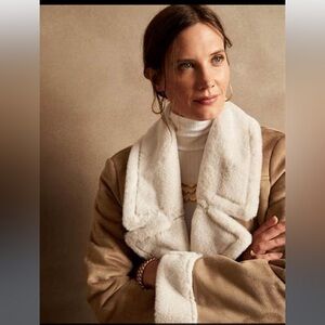 Banana republic VEGAN SHEARLING LINED COAT
Whiskey Size XXL New with tags